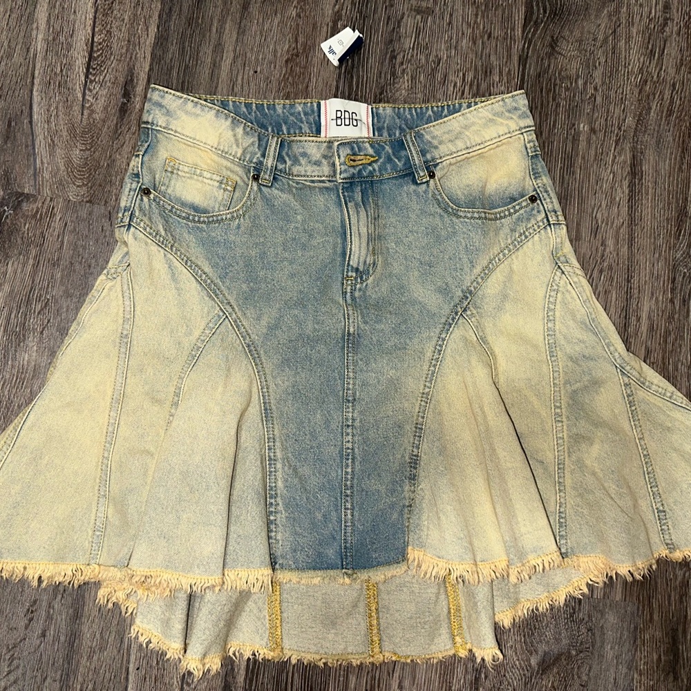 NWT BDG By Urban Outfitters Two-Tone Pleated Ruffle Distressed Denim Skirt